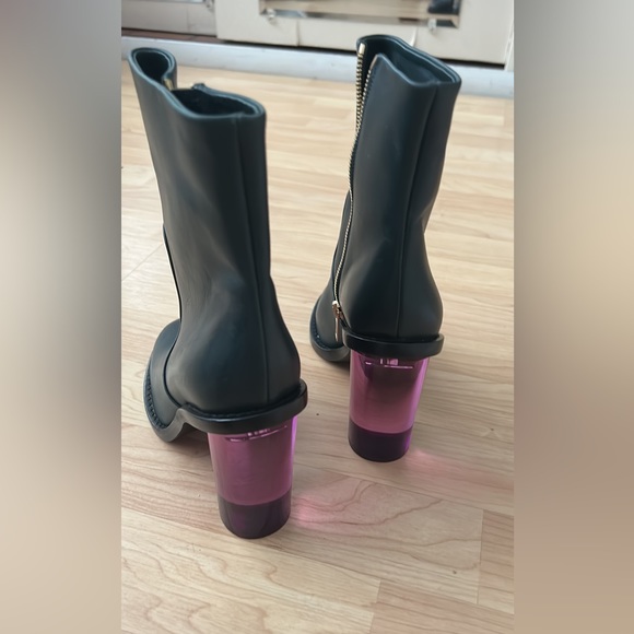 Burberry boots brand new - Picture 5 of 5